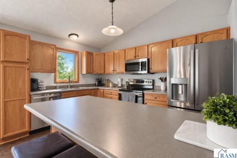 105 Torrey Pines Drive Mankato MN 56001