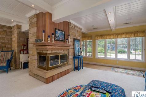106 Morningside Heights Mankato MN 56001