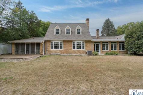 106 Morningside Heights Mankato MN 56001