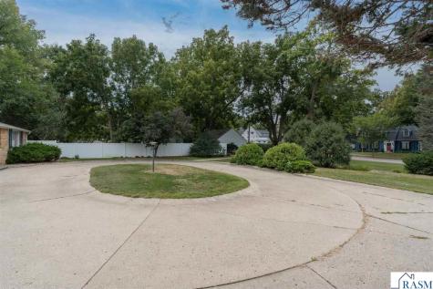 106 Morningside Heights Mankato MN 56001