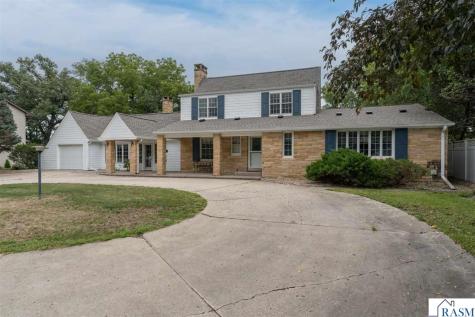 106 Morningside Heights Mankato MN 56001