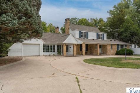 106 Morningside Heights Mankato MN 56001