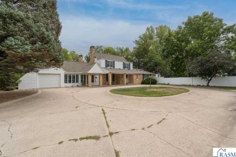 106 Morningside Heights Mankato MN 56001