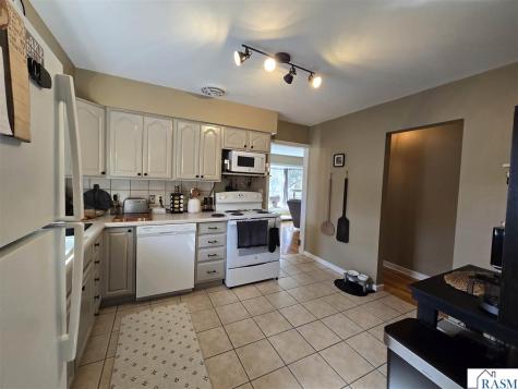 312 Haynes Street Mankato MN 56001
