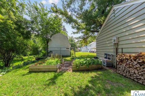 707 N Hennepin Street Winthrop MN 55396