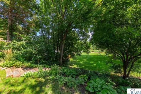 707 N Hennepin Street Winthrop MN 55396