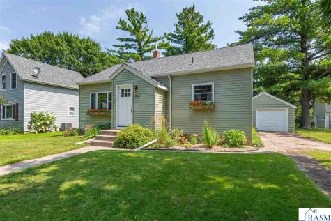 707 N Hennepin Street Winthrop MN 55396