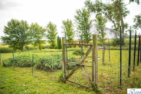 17326 530 Avenue Wells MN 56097