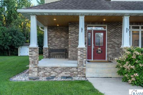 113 Oak Marsh Drive Mankato MN 56001