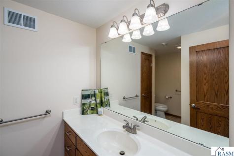 113 Oak Marsh Drive Mankato MN 56001