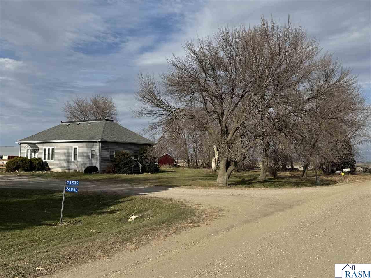 24543 630 Avenue Alden MN 56009