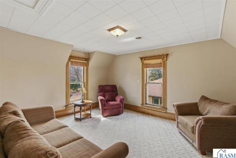 125 E 2nd Street Blue Earth MN 56013