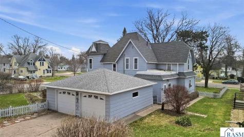 125 E 2nd Street Blue Earth MN 56013