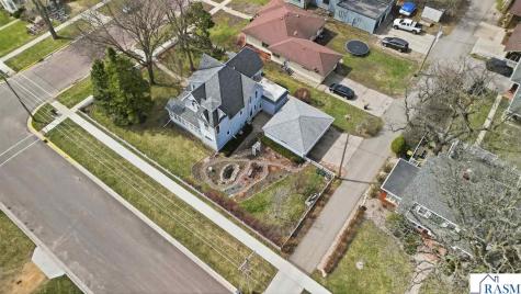125 E 2nd Street Blue Earth MN 56013