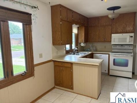 512 SE 9th Avenue Waseca MN 56903