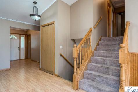 101 Celestine Circle Mankato MN 56001
