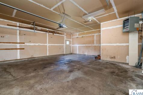 101 Celestine Circle Mankato MN 56001