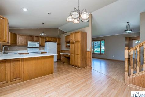 101 Celestine Circle Mankato MN 56001