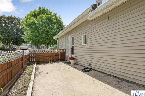 702 N Broad Street Mankato MN 56001