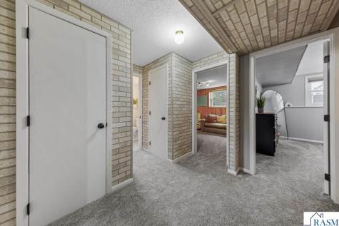 316 Stoltzman Road Mankato MN 56001
