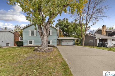 316 Stoltzman Road Mankato MN 56001