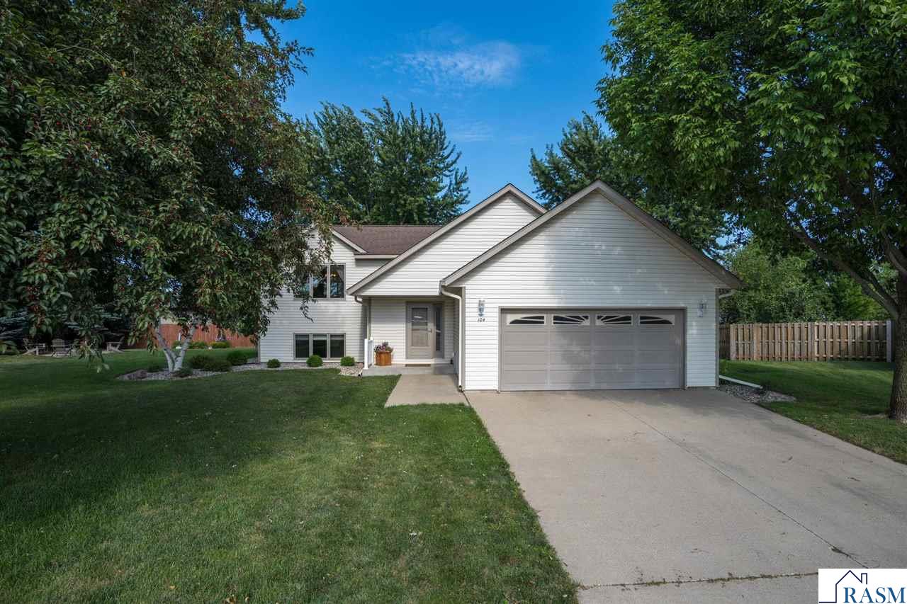 104 Peaceful Place Mankato MN 56001