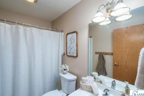 104 Peaceful Place Mankato MN 56001