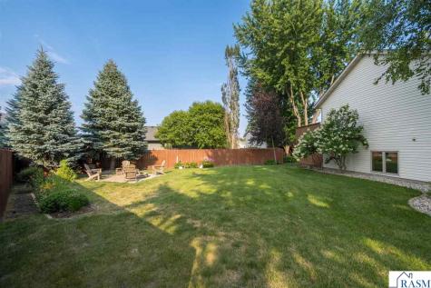 104 Peaceful Place Mankato MN 56001
