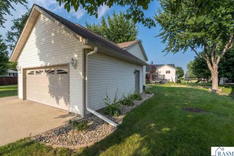 104 Peaceful Place Mankato MN 56001