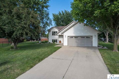 104 Peaceful Place Mankato MN 56001