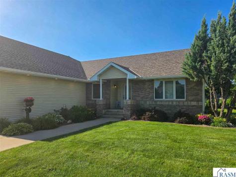 2300 Aspen Lane North Mankato MN 56003