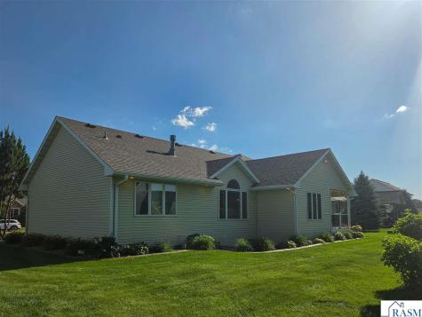 2300 Aspen Lane North Mankato MN 56003