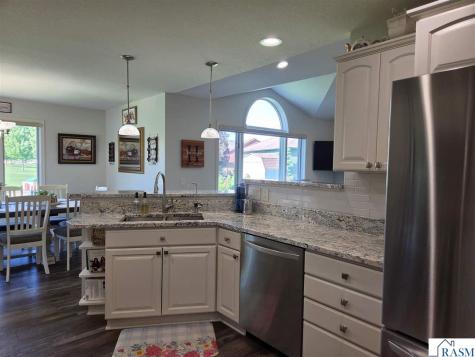 2300 Aspen Lane North Mankato MN 56003