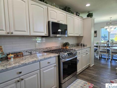 2300 Aspen Lane North Mankato MN 56003