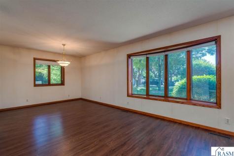 2125 E Dream Drive North Mankato MN 56003