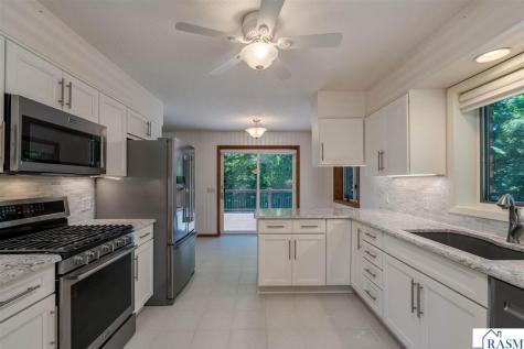 2125 E Dream Drive North Mankato MN 56003