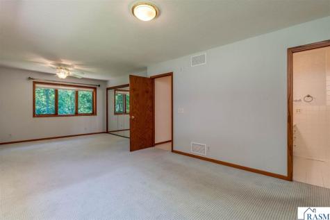 2125 E Dream Drive North Mankato MN 56003