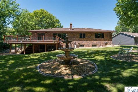 2125 E Dream Drive North Mankato MN 56003