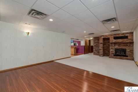 2125 E Dream Drive North Mankato MN 56003
