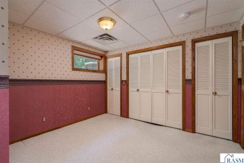 2125 E Dream Drive North Mankato MN 56003