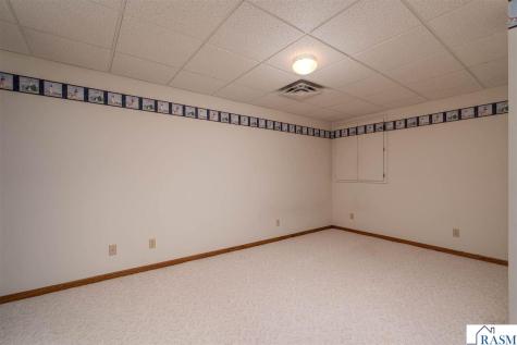 2125 E Dream Drive North Mankato MN 56003