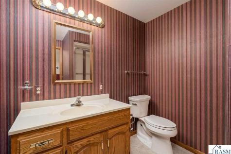 2125 E Dream Drive North Mankato MN 56003