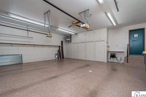 2125 E Dream Drive North Mankato MN 56003