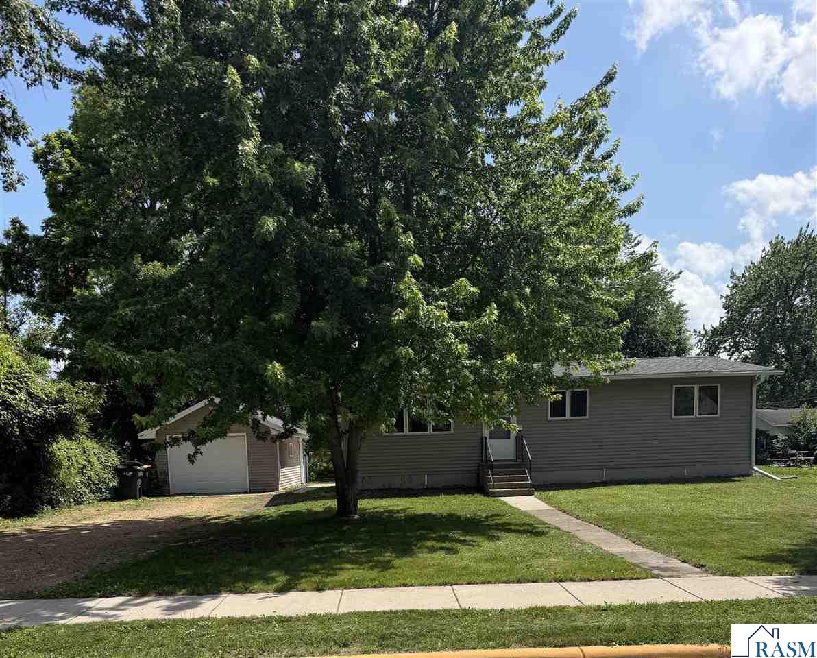105 W Silver Street Mapleton MN 56065