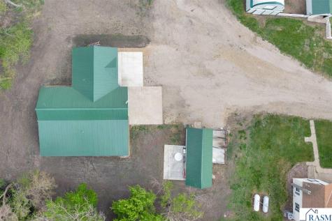5134 340th Avenue Blue Earth MN 56013