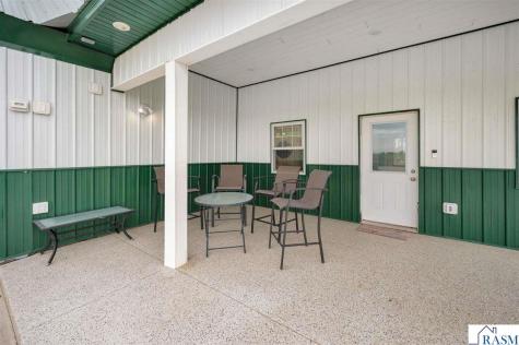 5134 340th Avenue Blue Earth MN 56013