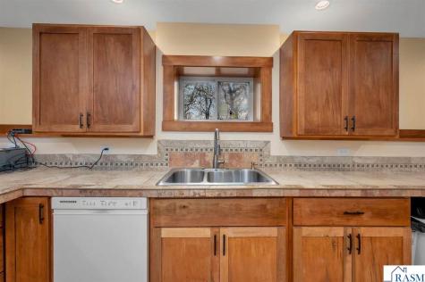 5134 340th Avenue Blue Earth MN 56013