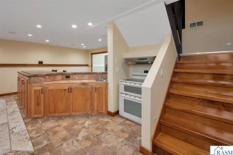 5134 340th Avenue Blue Earth MN 56013