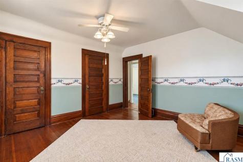 611 N Washington Street New Ulm MN 56073