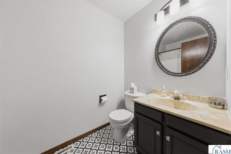 1813 Marie Lane North Mankato MN 56003